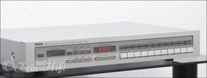 Yamaha T-720 Tuner im 80er Jahre Look silber