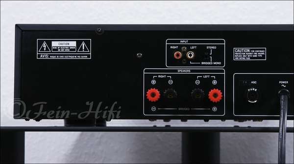 Zeigt die Seitenansicht-Rechts von Rotel RB-870BX H