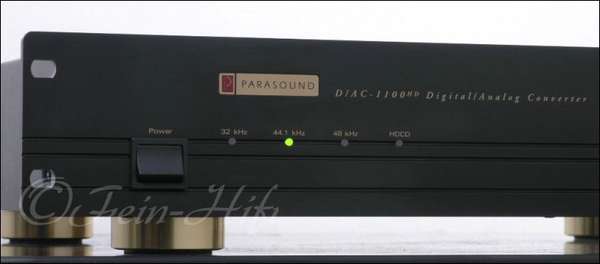 Zeigt die Detailansicht-Links von Parasound D/AC-1100