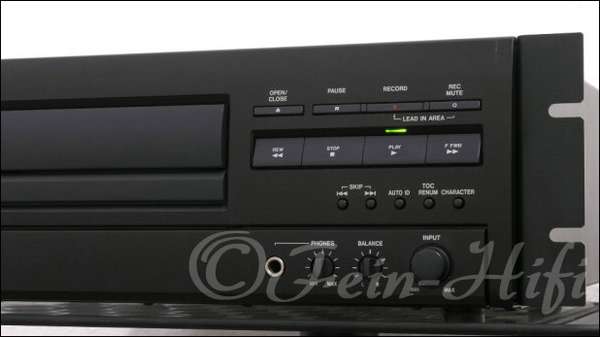 TASCAM DA-20 professional DAT Recorder**