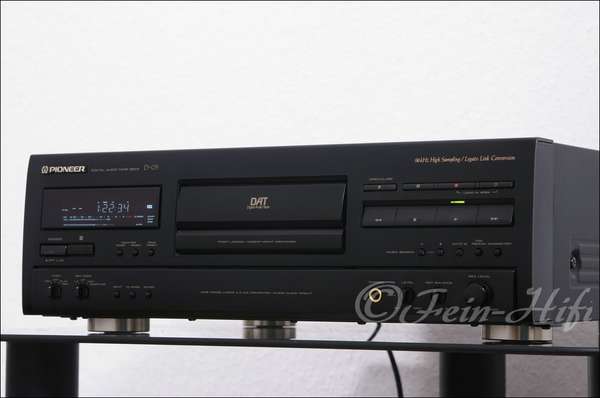 Pioneer D-05 Highend DAT-Recorder