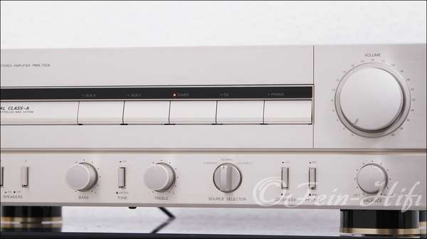 Zeigt die Detailansicht-Rechts von Denon PMA-720A