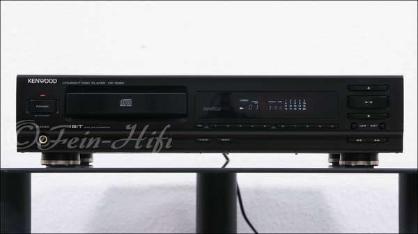 Zeigt die Frontansicht von Kenwood DP-3060 CD-P