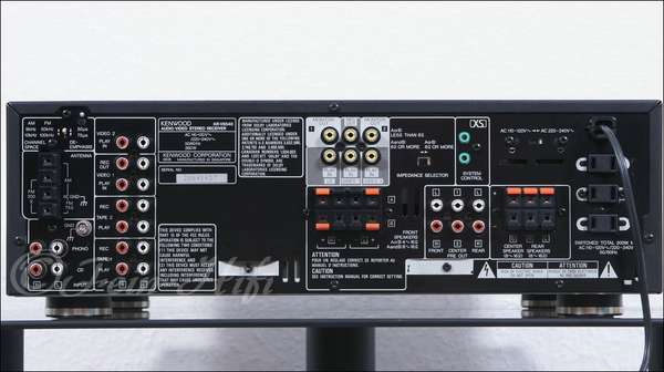 Zeigt die Extraansicht von Kenwood KR-V8540 S