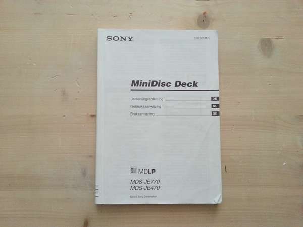 Zeigt die Seitenansicht-Links von Bedienungsanleitung für Sony MiniDisc MDS-JE 470/MDS-JE 770