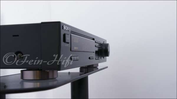 Zeigt die Seitenansicht-Rechts von Sony ST-S 261 S