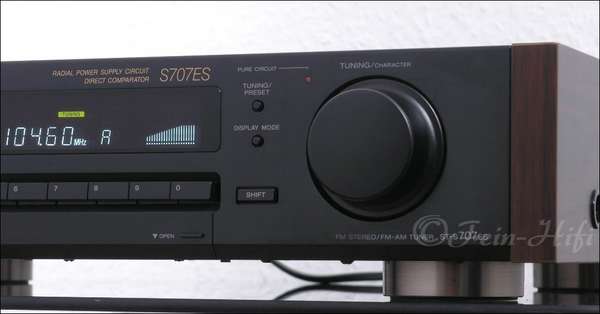 Zeigt die Detailansicht-Rechts von Sony ST-S 707 ES H