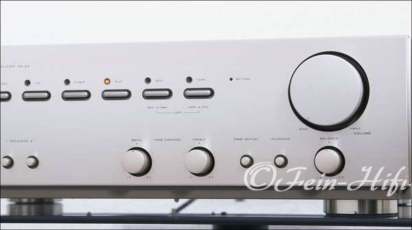 Zeigt die Detailansicht-Rechts von Marantz PM-53