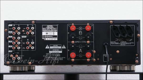 Zeigt die Extraansicht von Pioneer A-701