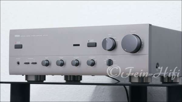 Yamaha AX-470 Stereo Verstärker titan..
