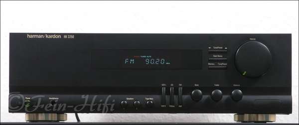 Harman Kardon HK-3250 Stereo Receiver..