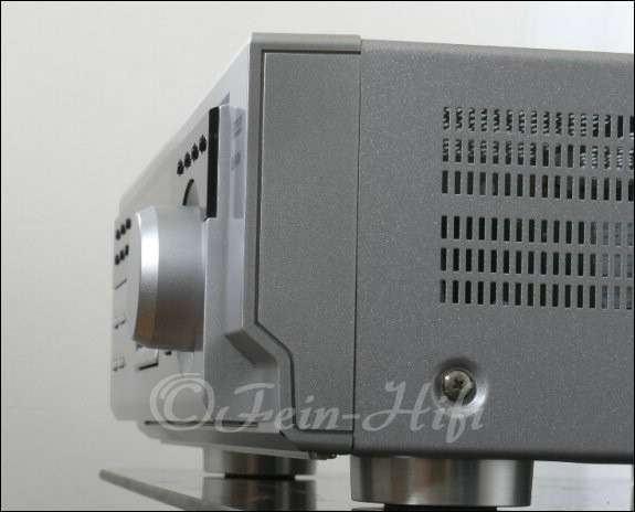 Zeigt die Seitenansicht-Rechts von JVC RX-6012R D