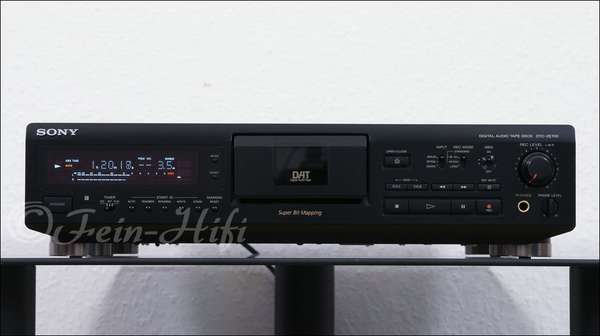 Sony DTC-ZE700 Highend DAT-Recorder mit SBM**