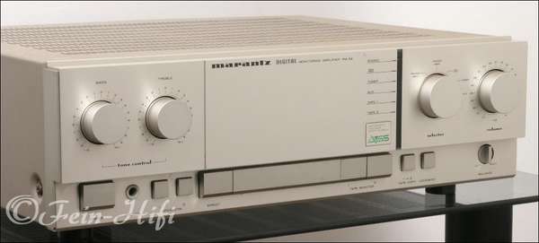 Zeigt die Seitenansicht-Links von Marantz PM-54 S