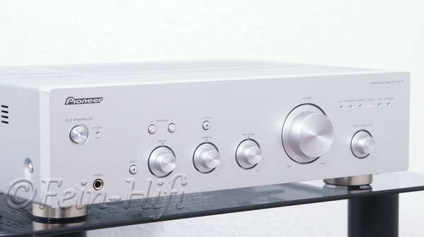 Zeigt die Seitenansicht-Links von Pioneer A-10