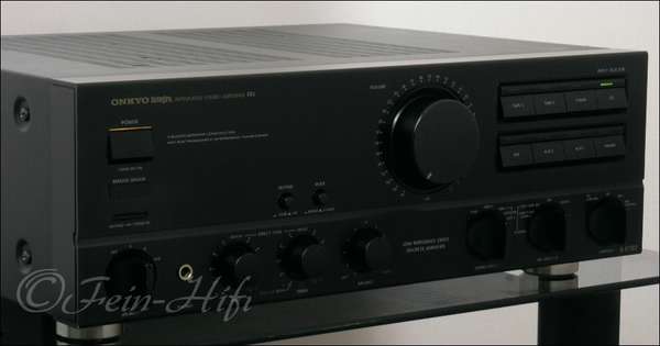 Zeigt die Seitenansicht-Links von Onkyo A-8780