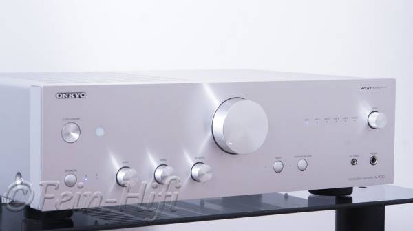 Zeigt die Seitenansicht-Links von Onkyo A-9030