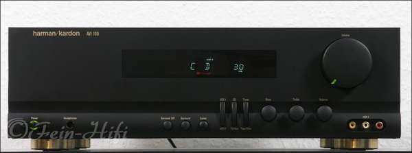 Zeigt die Frontansicht von Harman Kardon AVI 100 Stereo/Surround Verstärker