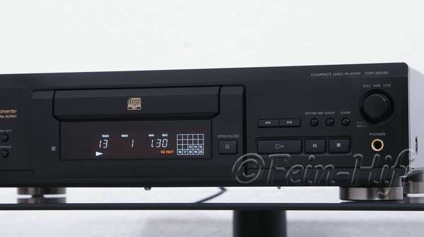 Zeigt die Detailansicht-Rechts von Sony CDP-XE 530 CD-P