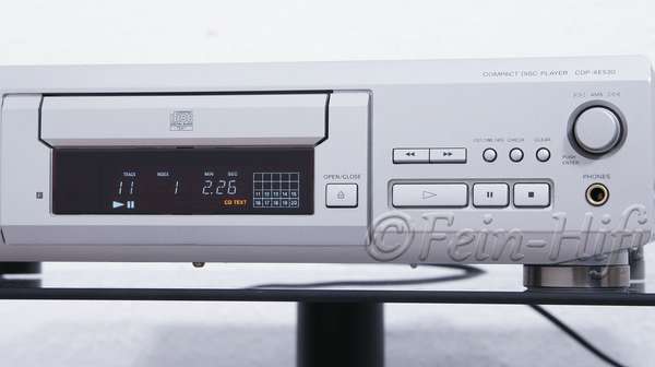 Sony CDP-XE 530 CD-Player mit CD-TEXT silber
