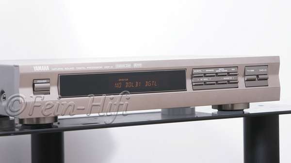 Zeigt die Seitenansicht-Links von Yamaha DDP-2 D
