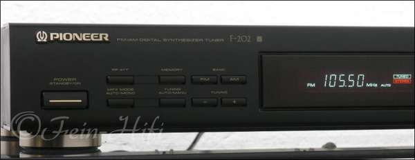 Pioneer F-202 FM/AM Tuner