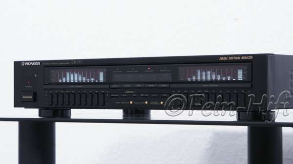 Zeigt die Rückseite von Pioneer GR-777 10-B