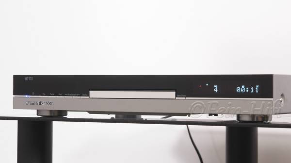 Zeigt die Seitenansicht-Rechts von Harman Kardon HD970 CD-Player/DAC mit MP3 silber