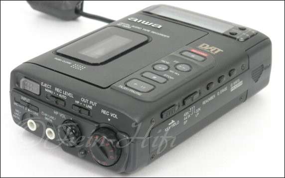 AIWA HD-S200 Portabler DAT-Recorder