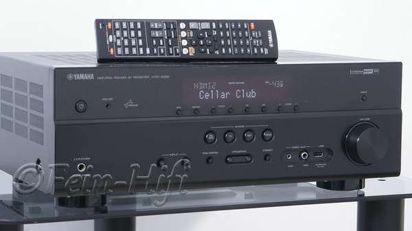 Zeigt die Seitenansicht-Links von Yamaha HTR-4065 N