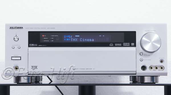 Zeigt die Frontansicht von Kenwood KRF-X9090D THX