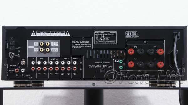 Zeigt die Rückseite von Kenwood KR-V6040 S