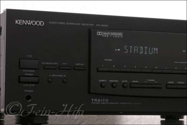 Zeigt die Detailansicht-Rechts von Kenwood KR-V 9090 D