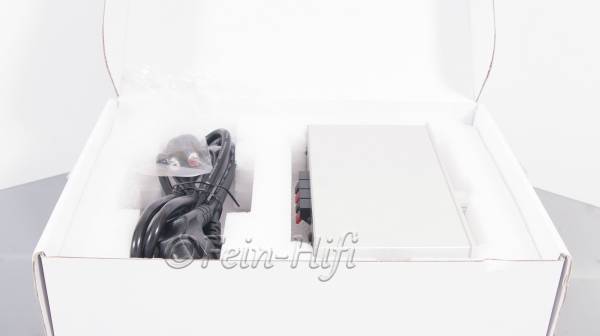 Zeigt die Detailansicht-Links von Musical Fidelity V90 AMP Mini PC Verstärker mit USB silber