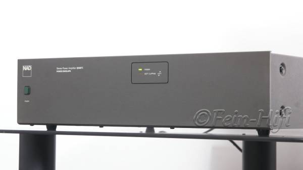 NAD 2240PE Stereo Endstufe