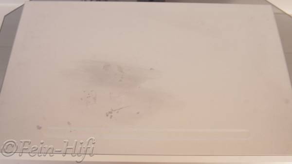 Zeigt die Rückseite von Onkyo DX-7333 H