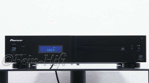 Zeigt die Frontansicht von Pioneer PD-D6MK2 SACD-P