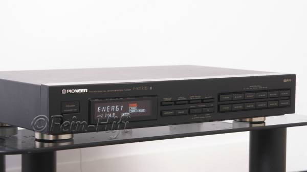 Zeigt die Seitenansicht-Links von Pioneer F-301