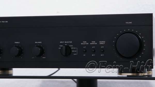 Zeigt die Detailansicht-Rechts von Denon PMA-380 S