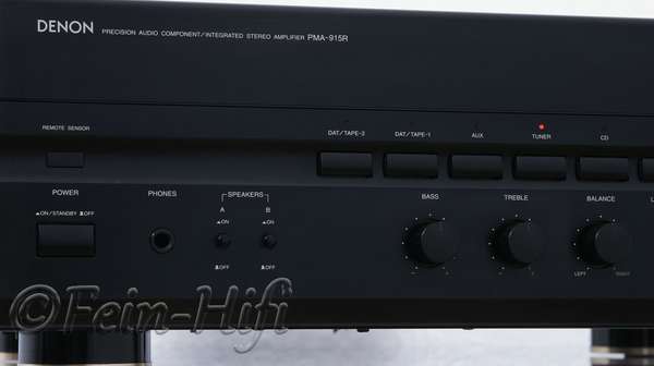 Zeigt die Seitenansicht-Rechts von Denon PMA-915R H