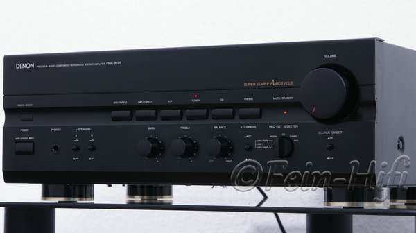 Zeigt die Rückseite von Denon PMA-915R H