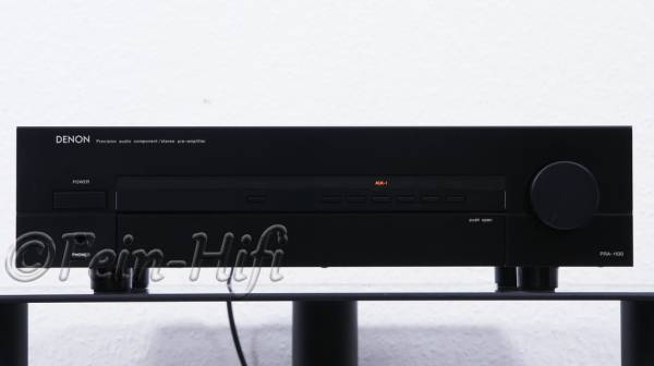 Zeigt die Frontansicht von Denon PRA-1100 H