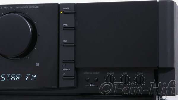 Zeigt die Detailansicht-Rechts von Grundig Fine Arts R2 RDS Stereo Receiver