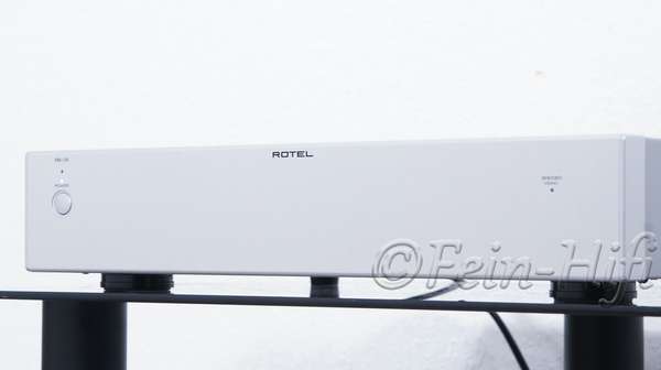 Zeigt die Detailansicht-Rechts von Rotel RB-06 H