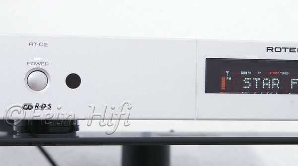 Zeigt die Detailansicht-Links von Rotel RT-02 RDS S