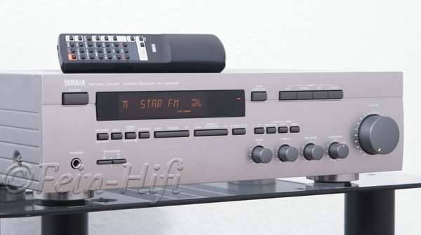 Zeigt die Seitenansicht-Links von Yamaha RX-385RDS S