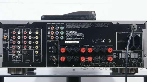 Yamaha RX-V440 Dolby Digital DTS 6.1 Receiver titan