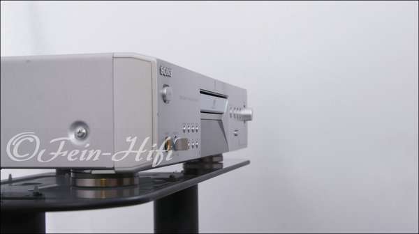 Zeigt die Detailansicht-Rechts von Sony SCD-XE670 CD-P