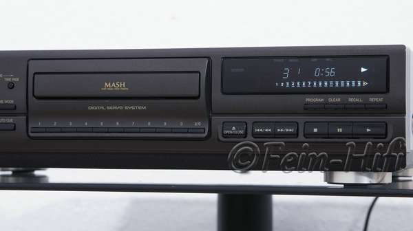 Zeigt die Detailansicht-Rechts von Technics SL-PG580A CD-P