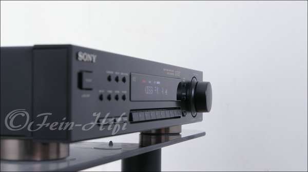 Zeigt die Seitenansicht-Rechts von Sony ST-S 570 ES H